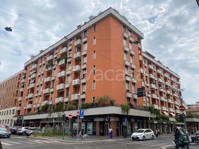 Appartamento in affitto a Milano via San Marco, 28, arredato, ristrutturato, cantina TrovaCasa
