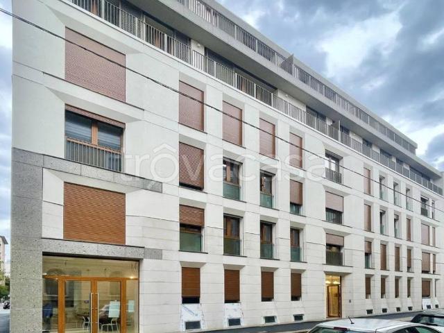 Appartamento in affitto a Milano via San Martino, 15, box, terrazzo, nuova costruzione TrovaCasa