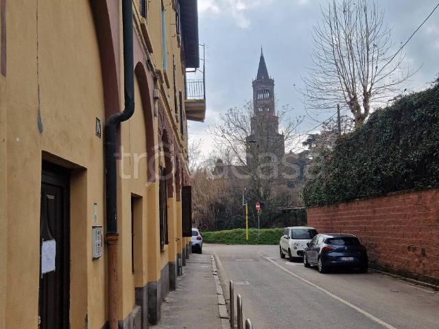 Appartamento in affitto a Milano via San Bernardo, 16/6, parzialmente arredato, doppia esposizione, luminoso TrovaCasa
