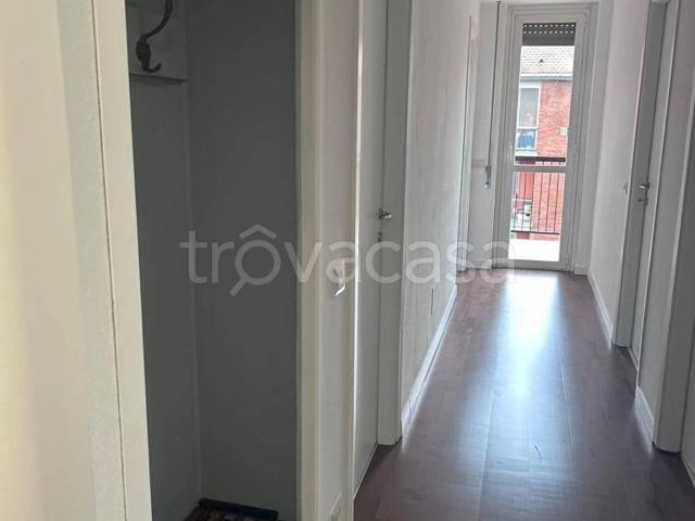 Appartamento in affitto a Milano via San Giacomo 30, non arredato/vuoto, arredato, ultimo piano TrovaCasa