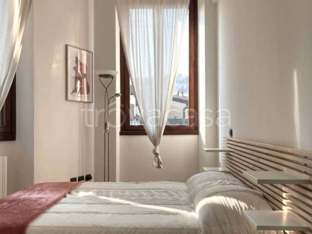 Appartamento in affitto a Milano via San Giovanni alla Paglia, arredato, lavastoviglie, luminoso TrovaCasa