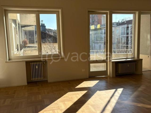 Appartamento in affitto a Milano via San Sisto, 8, box, terrazzo, ascensore TrovaCasa