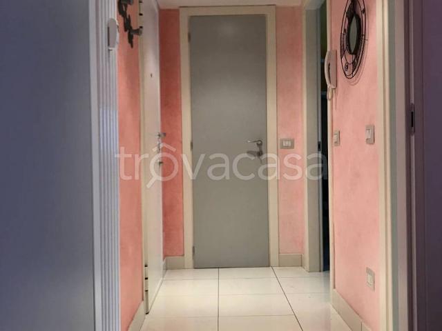 Appartamento in affitto a Milano via Sant'Uguzzone, 21, arredato, ristrutturato, balcone TrovaCasa