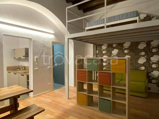 Appartamento in affitto a Milano via Sartirana, arredato, studio TrovaCasa