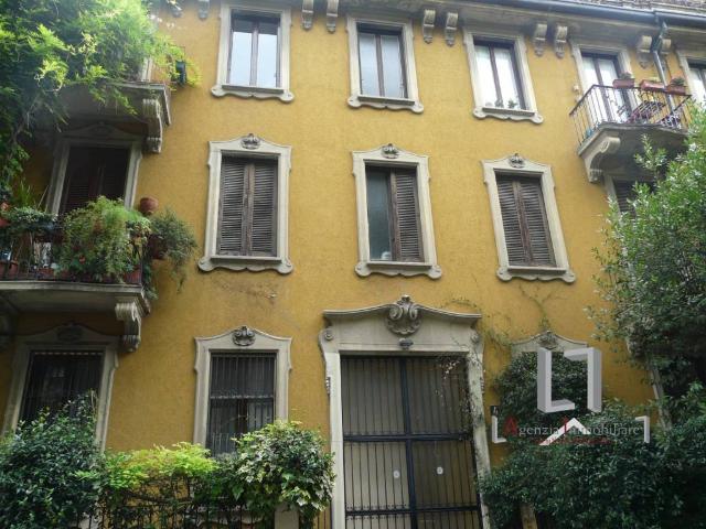 Appartamento in affitto a Milano via Serafino Dell'uomo, 4, arredato, balcone, angolo cottura TrovaCasa