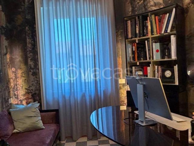 Appartamento in affitto a Milano via Serafino dell'Uomo, 5, immobile di prestigio, ultimo piano, ristrutturato TrovaCasa