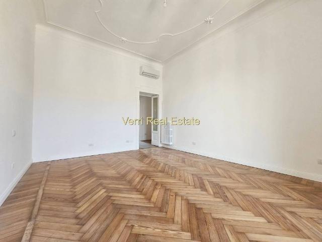 Appartamento in affitto a Milano via Spartaco, ascensore, riscaldamento centralizzato, ristrutturato TrovaCasa