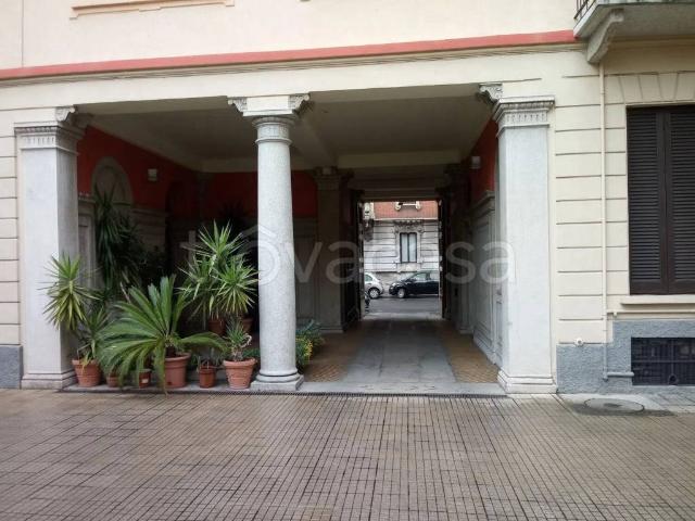 Appartamento in affitto a Milano via Spartaco No Number, riscaldamento centralizzato, parquet, servizio di portineria TrovaCasa