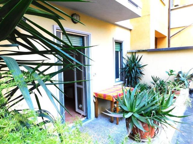 Appartamento in affitto a Milano via Stendhal, 64, arredato, terrazzo, servizio di portineria TrovaCasa