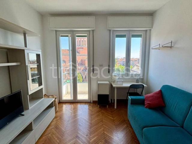 Appartamento in affitto a Milano via Pannonia, 8, arredato, vista panoramica, ascensore TrovaCasa