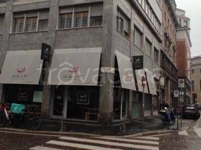 Appartamento in affitto a Milano via Paolo da Cannobio, 2, arredato, luminoso TrovaCasa