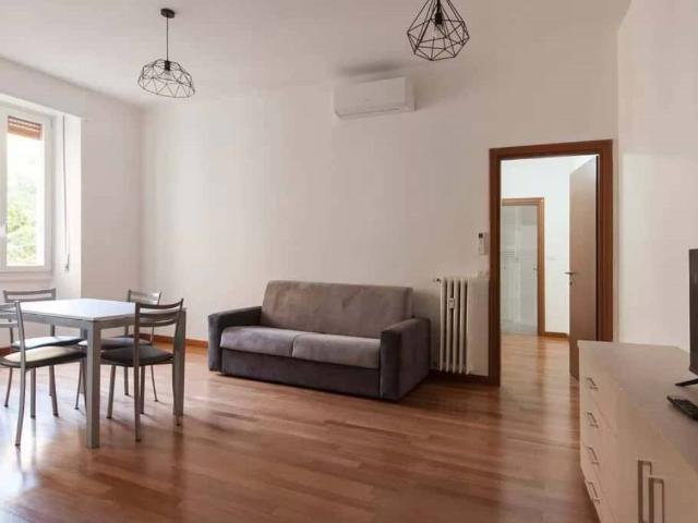 Appartamento in affitto a Milano via Paolo Lomazzo, arredato, balcone, cucina a vista TrovaCasa