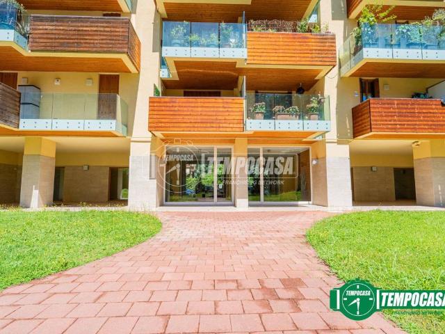 Appartamento in affitto a Milano via Pier Francesco Mola, box, terrazzo, parzialmente arredato TrovaCasa