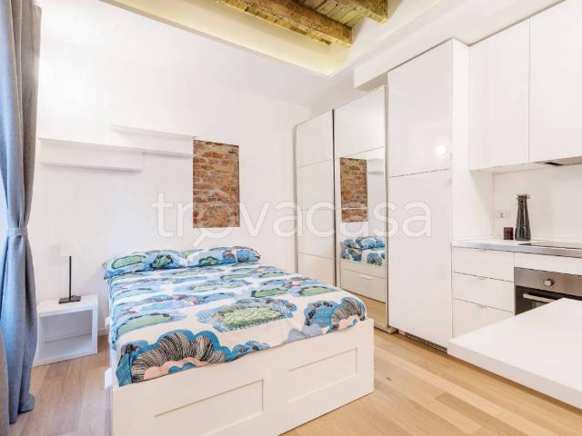 Appartamento in affitto a Milano via Pietro Crespi, 12, arredato, ristrutturato, cucina a vista TrovaCasa