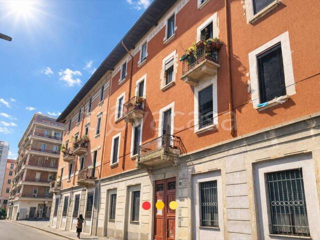 Appartamento in affitto a Milano via Pietro di Pietramellara, arredato, riscaldamento autonomo, doppi vetri TrovaCasa