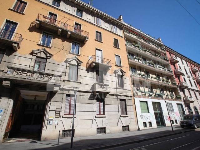 Appartamento in affitto a Milano via Pietro Teulié, 11, parzialmente arredato, libero subito, riscaldamento centralizzato TrovaCasa