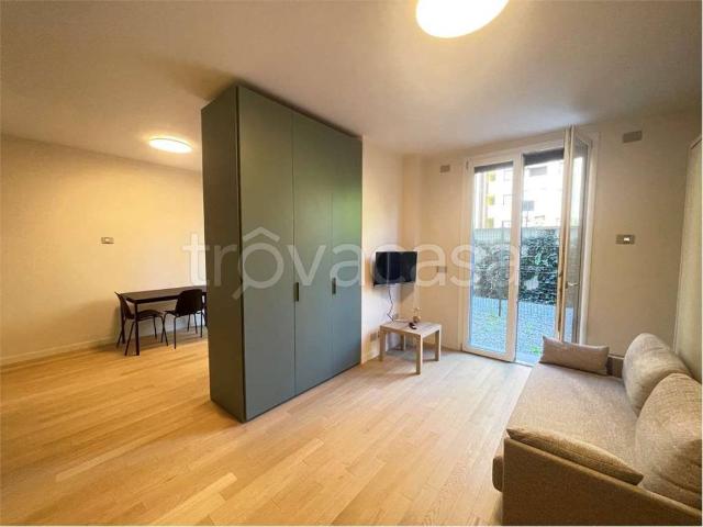 Appartamento in affitto a Milano via Principe Eugenio, 3, arredato, giardino privato, nuova costruzione TrovaCasa