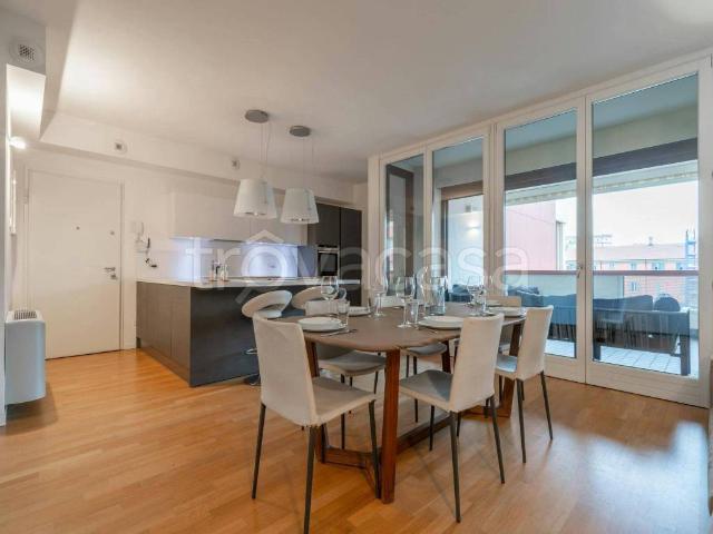 Appartamento in affitto a Milano via Principe Eugenio, arredato, box, terrazzo TrovaCasa