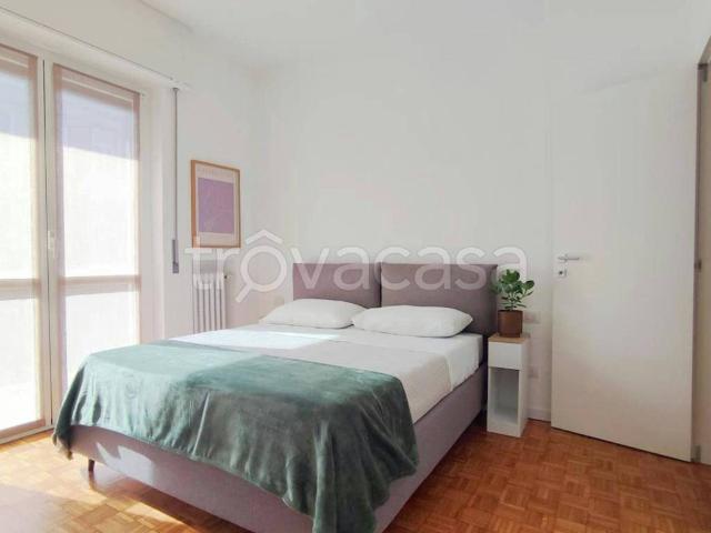 Appartamento in affitto a Milano via Privata Battista De Rolandi, arredato, studio TrovaCasa