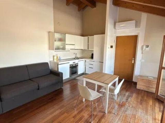 Appartamento in affitto a Milano via Privata Cesare Vignati, 7, arredato, riscaldamento centralizzato, luminoso TrovaCasa