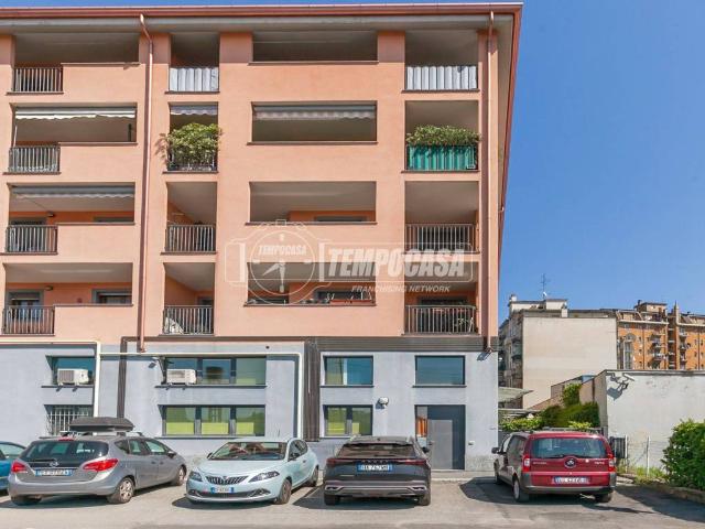 Appartamento in affitto a Milano via Privata Colico, arredato, vicinanze negozi, frigorifero TrovaCasa