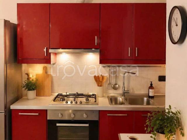 Appartamento in affitto a Milano via Privata Giovanni Battista Prandina, 26 arredato, balcone, cucina a vista TrovaCasa