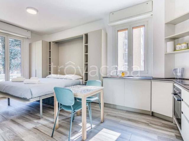 Appartamento in affitto a Milano via Privata Pietro Ogliari, arredato, giardino, ristrutturato TrovaCasa