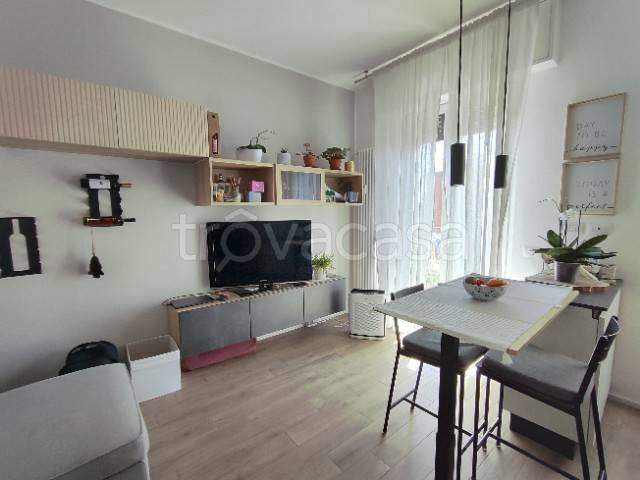 Appartamento in affitto a Milano via Privata Piero Martinetti, 29, arredato, ristrutturato, giardino condominiale TrovaCasa