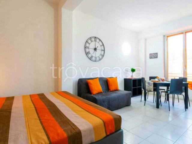 Appartamento in affitto a Milano via Privata San Martiniano, arredato, terrazzo, studio TrovaCasa