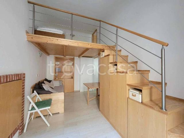 Appartamento in affitto a Milano via Privata Salento, arredato, terrazzo, lavatrice TrovaCasa