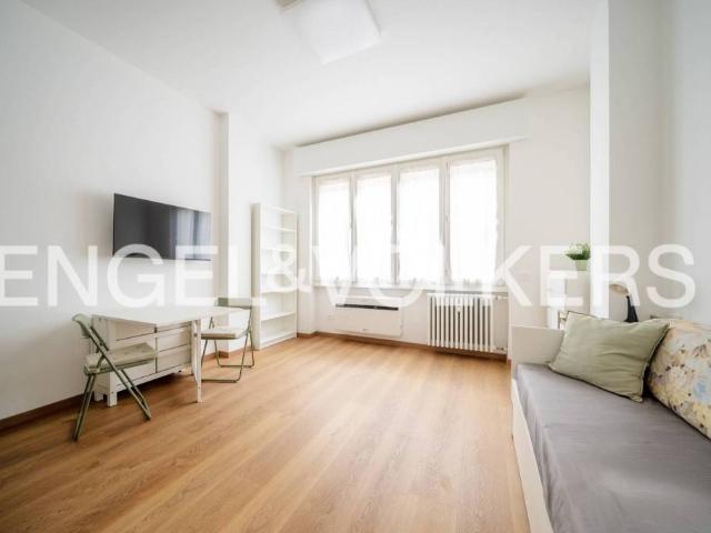 Appartamento in affitto a Milano via Romolo Gessi, 54, Washington