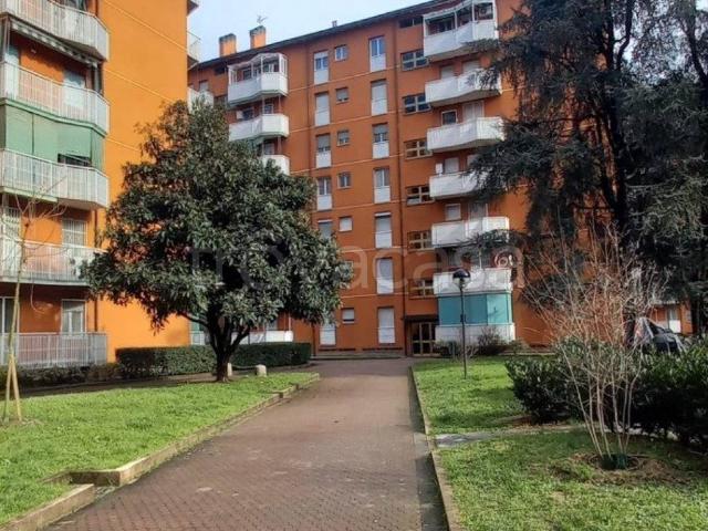 Appartamento in affitto a Milano via Romualdo Bonfadini, arredato, ascensore, libero subito TrovaCasa