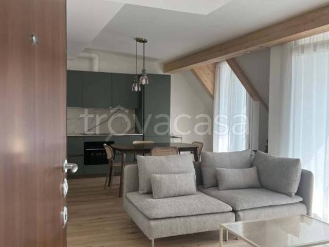 Appartamento in affitto a Milano via Ravenna, Corvetto