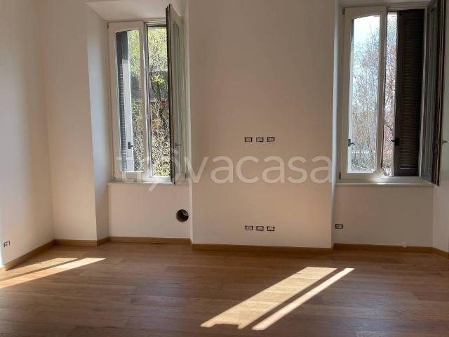 Appartamento in affitto a Milano via Raffaello Sanzio, 4, riscaldamento autonomo, parzialmente arredato, ascensore TrovaCasa