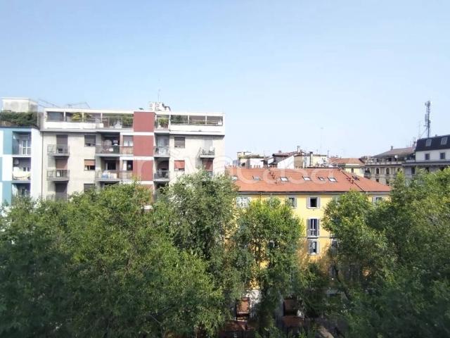 Appartamento in affitto a Milano via Raffaello Sanzio, 27, arredato, cantina, balcone TrovaCasa