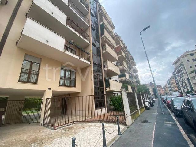 Appartamento in affitto a Milano via Rutilia, 22, arredato, box, ascensore TrovaCasa