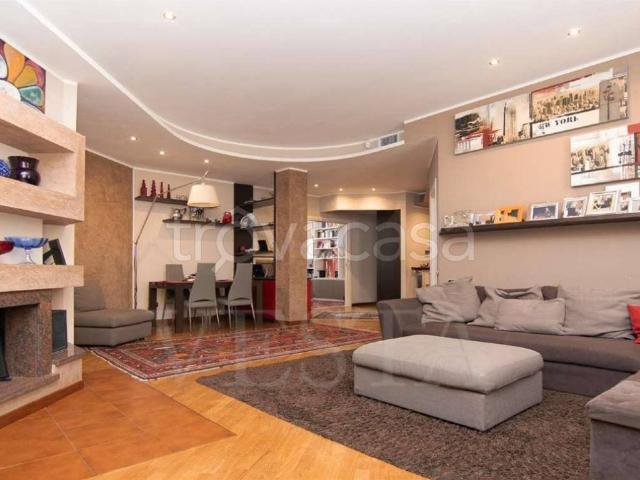 Appartamento in affitto a Milano via rubens 22, arredato, doppia esposizione, ristrutturato TrovaCasa
