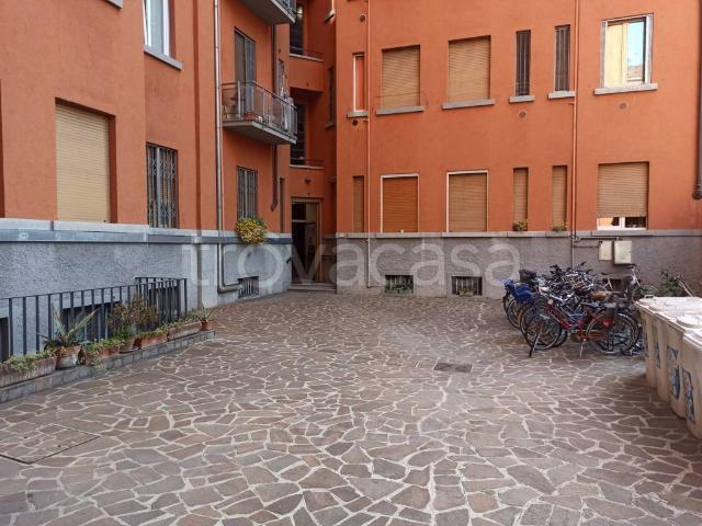 Appartamento in affitto a Milano via Torquato Taramelli, arredato, ascensore, riscaldamento centralizzato TrovaCasa