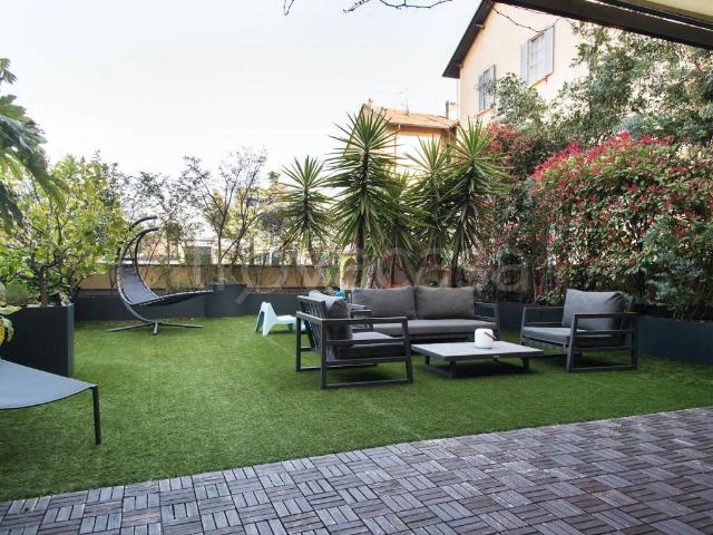 Appartamento in affitto a Milano via Tavazzano, arredato, giardino privato, terrazzo TrovaCasa
