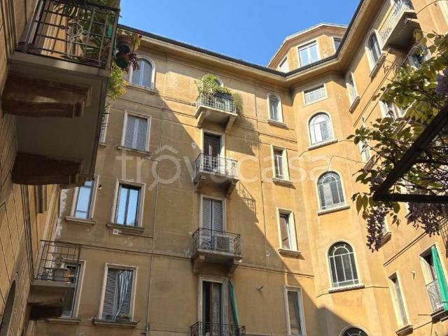 Appartamento in affitto a Milano via Trincea delle Frasche, arredato, box, ascensore TrovaCasa