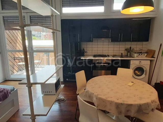 Appartamento in affitto a Milano via Tristano Calco, arredato, ascensore, riscaldamento centralizzato TrovaCasa