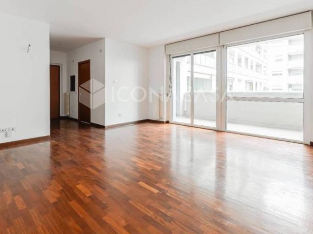 Appartamento in affitto a Milano via Vittorio Gassman, 3, non arredato/vuoto, box, terrazzo TrovaCasa