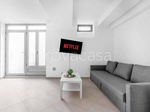 Appartamento in affitto a Milano via Vittorio Scialoia, arredato, giardino privato, centrale TrovaCasa