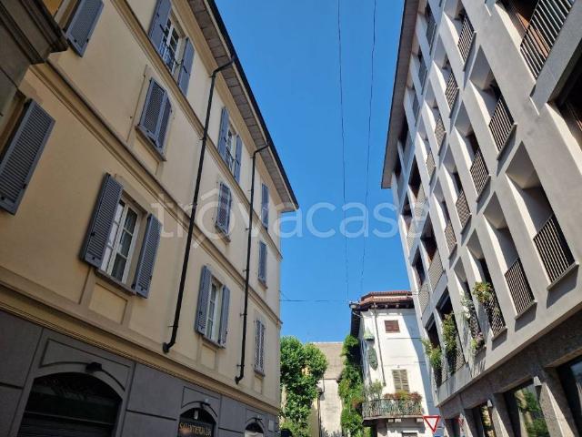 Appartamento in affitto a Milano via Vigna, arredato, ascensore, aria condizionata TrovaCasa