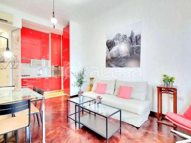 Appartamento in affitto a Milano via Vincenzo Foppa, 50, arredato, balcone, cucina a vista TrovaCasa