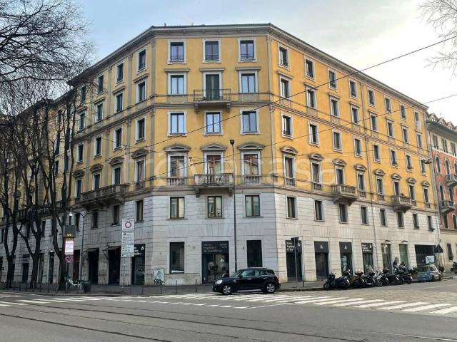 Appartamento in affitto a Milano via Vincenzo Monti, 41, non arredato/vuoto, box, ascensore TrovaCasa
