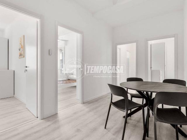 Appartamento in affitto a Milano via Viotti 9, parzialmente arredato, ascensore, doppia esposizione TrovaCasa