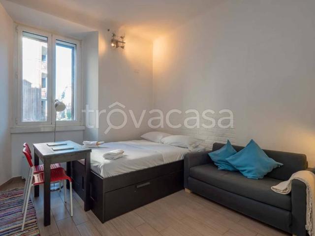 Appartamento in affitto a Milano viale Bligny, arredato, studio TrovaCasa