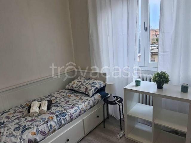 Appartamento in affitto a Milano viale Brenta, arredato, studio TrovaCasa