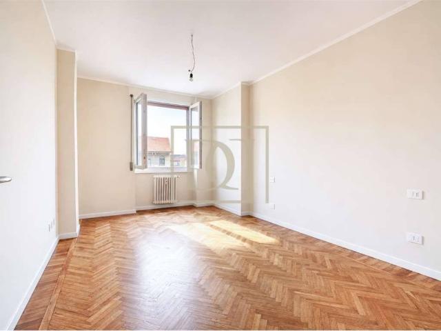 Appartamento in affitto a Milano viale Certosa, 21, non arredato/vuoto, ascensore, doppia esposizione TrovaCasa